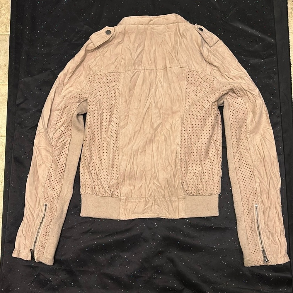 Distressed Cropped Jacket 🧥 - Picture 7 of 15